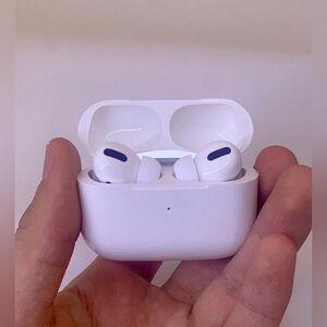 **Premium Wireless Earbuds - Apple AirPods Pro Design, Logo-Free**